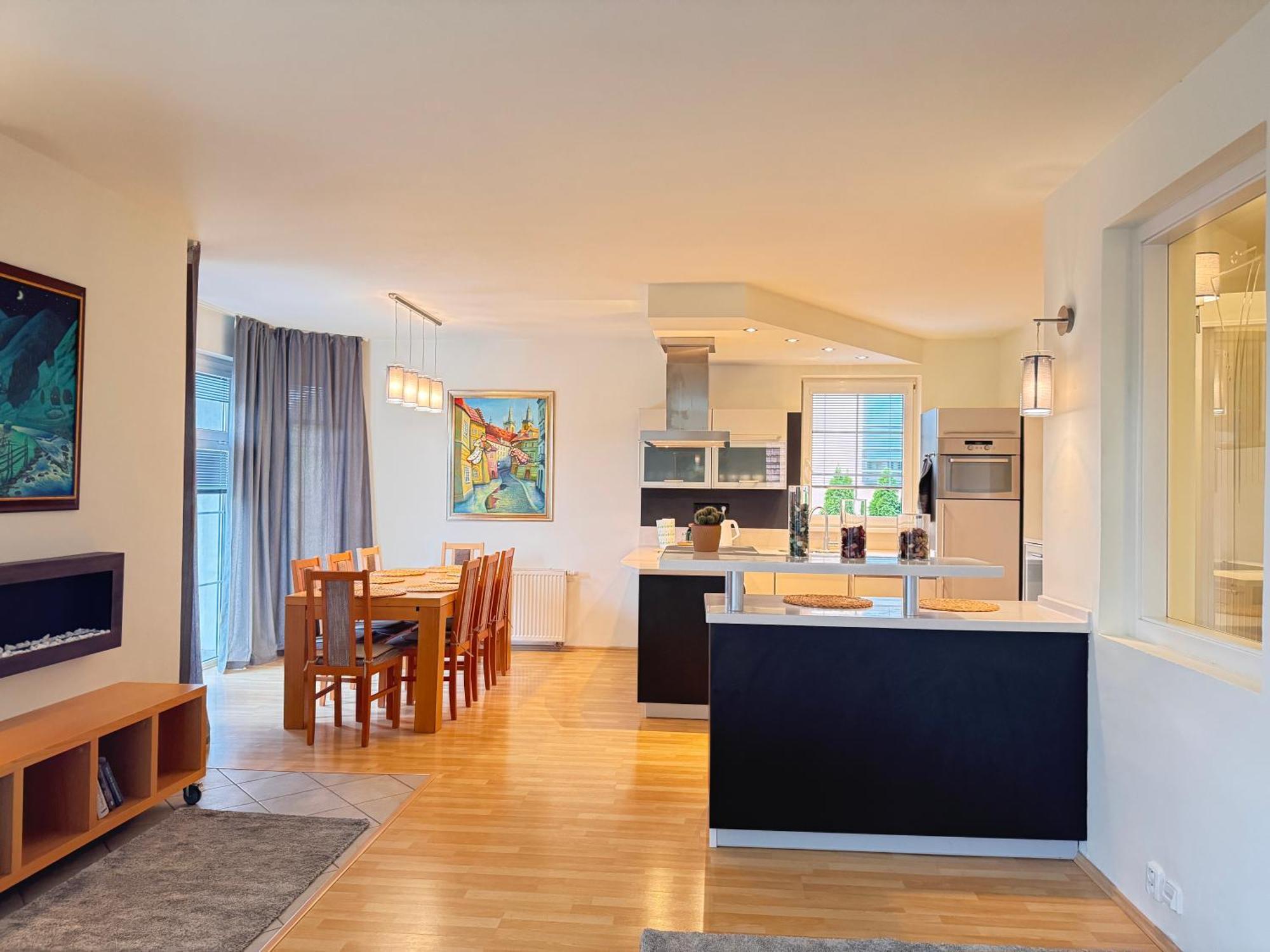 Diamondvilla, 4 Bedroom Apartment, Garden & Spa Prag Exteriör bild
